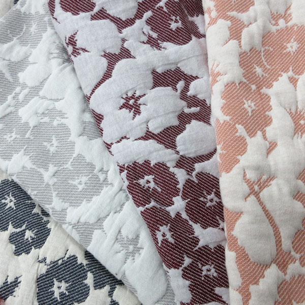 C/Tファンシーニット（DKT27-TNT-6）ふくれジャガード素材：ポリエステル72% 綿26% pu2%生地巾：145cm *ネコポス便は発送不可商品です*・一般市場価格（@2000/m以上）→（@1100/m）・中肉〜やや厚地地で柔ら...