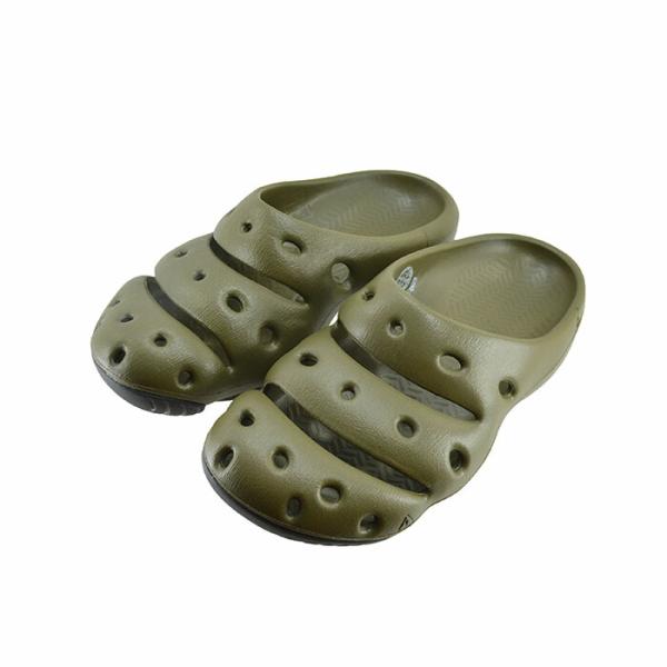 KEEN YOGUI サンダル DARK OLIVE Keen Yogui Mens Dark Olive Dark Olive