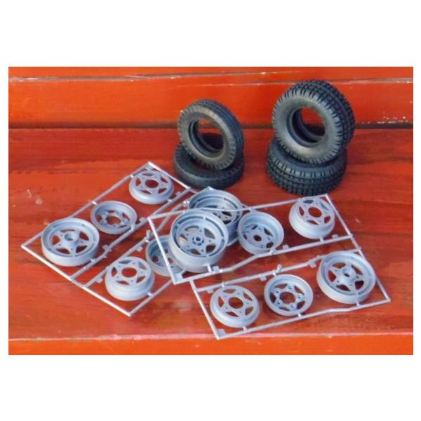 ☆▽バギーチャンプ用タイヤ、ホイール1台分,19805108,19805049