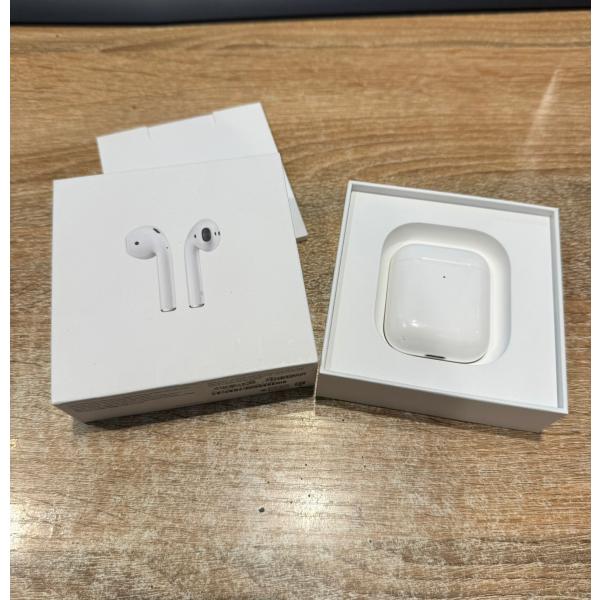 ★APPLE AirPods 第2世代　MRXJ2J/A新品 S0298 Apple AirPods II with Wireless Charging Case MRXJ2J/A/apple