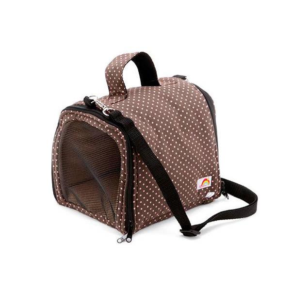 ちょっとしたお出かけにぴったりな、おしゃれなキャリーバックです。大きめサイズなので寝袋ごと入れることができます。両面ジッパーだからお手入れや取り出しも簡単。中にはカイロが入れられるポケットがついています。※現在は茶色の水玉模様のキャリーを販...