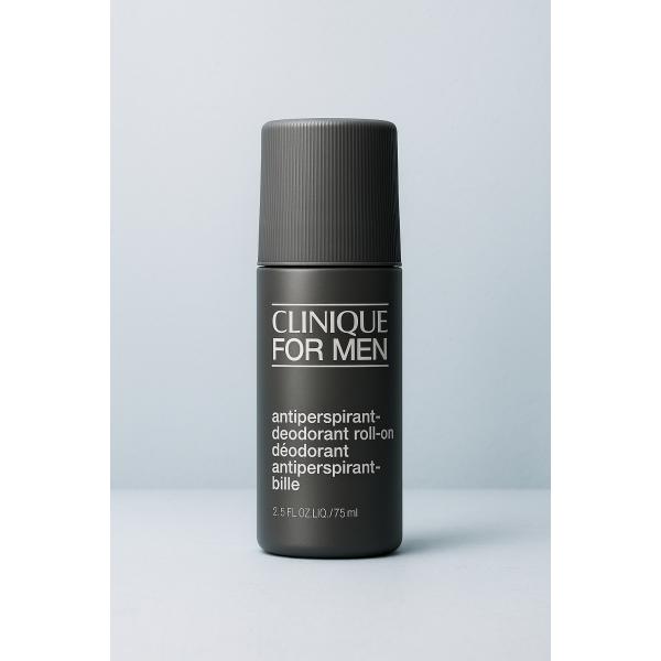 つけやすいロールオン タイプの男性用制汗剤。腋の下の気になる汗やニオイを長時間しっかり抑えます。どんな天候でもドライで清潔な肌をキープすることができます。【商品の特徴】使用感-ロールオンタイプで簡単に塗布でき、べたつかず快適な感触です。長持...