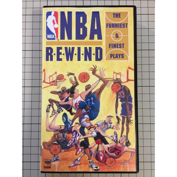 NBAリワインド/最新好プレイ&amp;珍プレイ VHS: 商品のタイトル【中古品】(中古品)＝使用済み中古品です。画像の商品はサンプル画像です。実際に届く商品と異なりますのでご了承下さいませ。※中古品のため、商品のコンディション、ケース、...