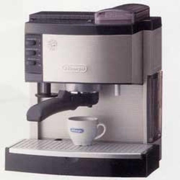 DeLonghi エスプレッソカプチーノメーカー EC650 : スカーレット