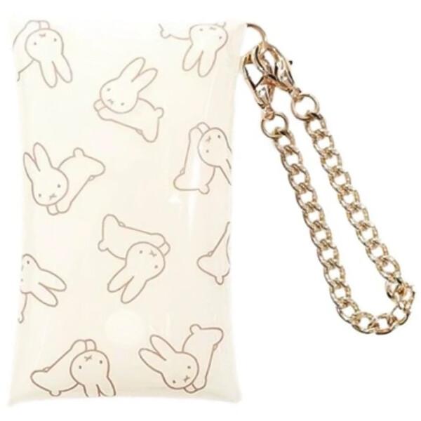 大人気ディック・ブルーナの「うさぎ」シリーズ♪バッグに取り付けやすいチェーン付「クリアマルチケース」です。透け感がある半透明素材。イヤホンや小物を入れるのにちょうどいいサイズです。スナップボタン開閉。【サイズ】約W60×H110×D20mm...