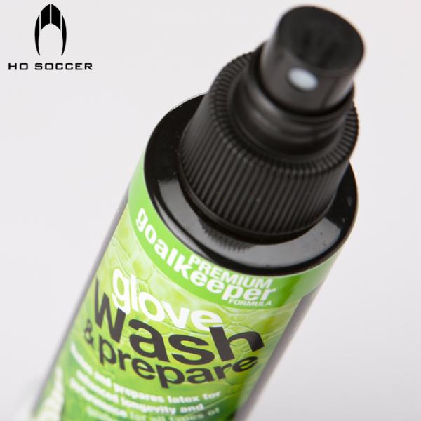 ゴールキーパーメンテナンス用品大手の「Glove glu」社より発売されたキーパーグローブの洗浄剤。パームから汚れを浮かせ、表面を強化改善。グローブの寿命を延ばすための専用のDir TECHを使用グローブ性能向上のため、Glovegluとの...