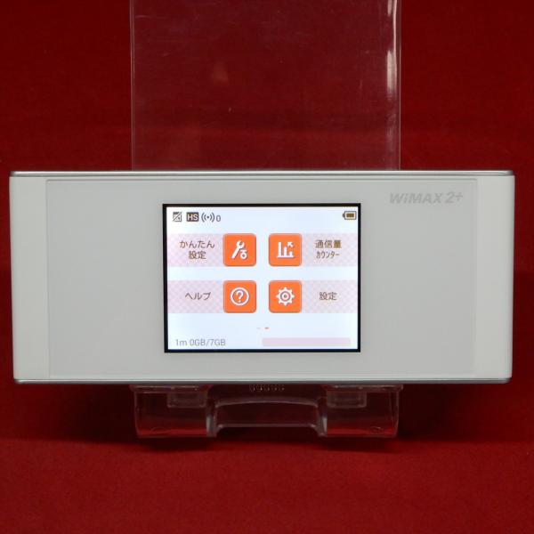 　auのモバイルWi-Fiルーターです。  動作に異常はありません。  外観は本体の上部に小傷やカスレ傷が数か所あります。下部に小傷やカスレ傷が数か所あります。背面にうすい擦り傷やカスレが数か所あります。添付品：なし、欠品：純箱、はじめてガ...