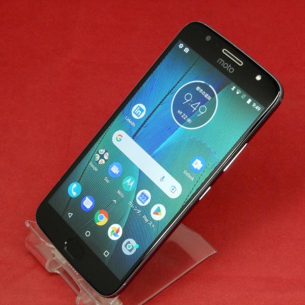 モトローラのSIMフリーアンドロイドスマホです。動作に異常はありません。外観は背面全体に小傷やカスレがあります。サイド外周に正面側フチに小傷が数か所あります。添付品：SIMトレイ、欠品：充電器、USBケーブル、ヘッドセット、SIM取り出しピ...