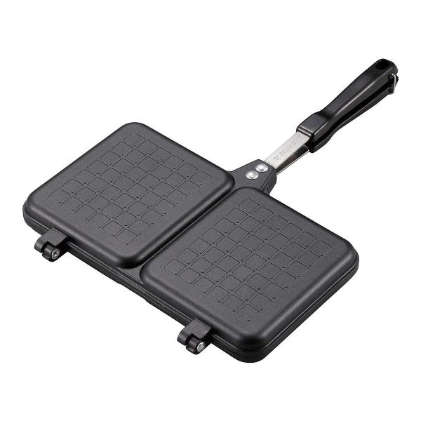 【商品概要】製品サイズ(約):幅250×全長360×厚さ32mm製品重量(約):600g材質:本体/アルミニウム合金、表面加工/ふっ素樹脂塗膜加工、取っ手/フェノール樹脂(耐熱温度150度)、取っ手金具/ステンレス鋼カラー:ブラック原産国:...