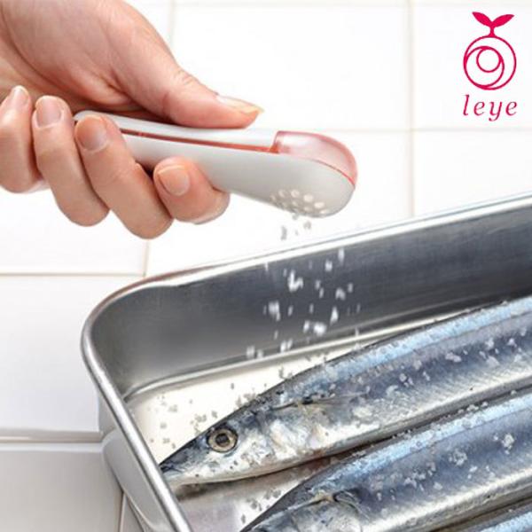 粉ふるい パラパラ塩ふるい 日本製 粗塩対応 ふるい器 粉ふるい器 キッチンツール キッチン雑貨 小さじスプーン 調理器具 洗える ley