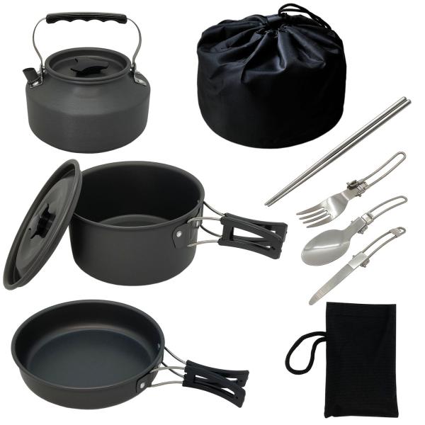 ●アウトドアやキャンプ、バーベキュー等で活躍するアルミクッカーセットです。スタッキングでコンパクトに収納可能です。●クッカーとケトルは熱伝導率が高く、高硬度で高温や摩擦に強いアルミニウム合金製です。●【耐熱ハンドル】クッカーとケトルの持ち手...