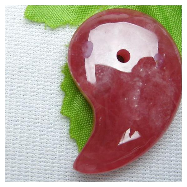 インカローズ ロードクロサイト 勾玉 k1-1373 : 誠安天然石専門