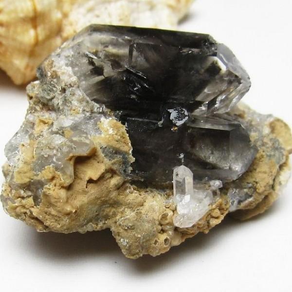 ルチル　原石　約1.4Kg　クラスター　天然石　針水晶　ルチルクラスター ルチル 原石 約1.4Kg クラスター 天然石 針水晶 ルチル