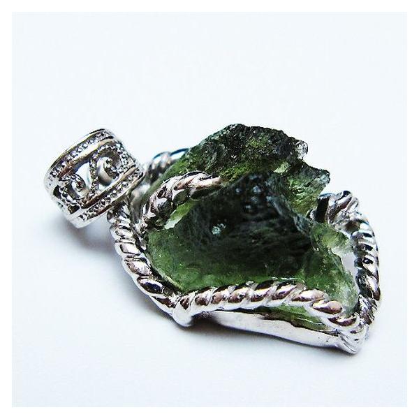 モルダバイト　ペンダント モルダバイト ペンダント t525-2287 : 誠安天然石専門店 - 通販