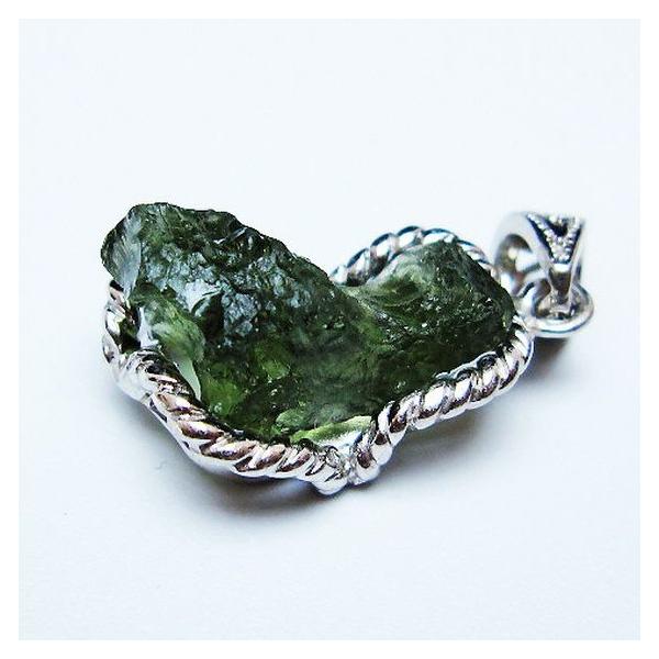 【ソーティング付】希少❣️3.9gモルダバイトペンダント モルダバイト ペンダント t525-2328 : 誠安天然石専門店 - 通販