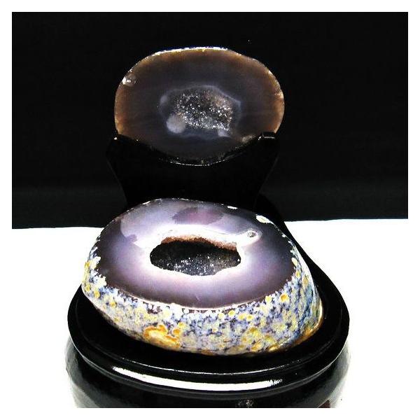 ブラジル産　天然石 トレジャーメノウ瑪瑙と天然石 緑幽霊ファントム水晶手彫り ブラジル産天然石 トレジャーメノウ瑪瑙と天然石 緑幽霊ファントム水晶