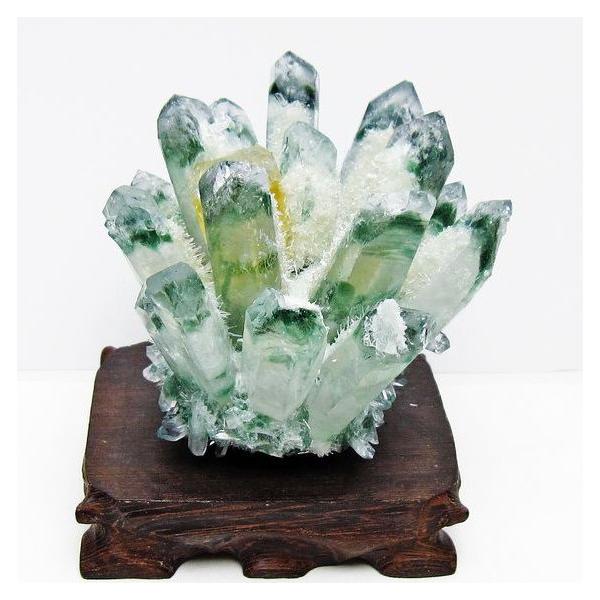 緑水晶 グリーンクォーツ クラスター 商品管理番号： 802-4610 緑水晶 グリーンクォーツ クラスター 商品管理番号： 802-4610 緑水晶