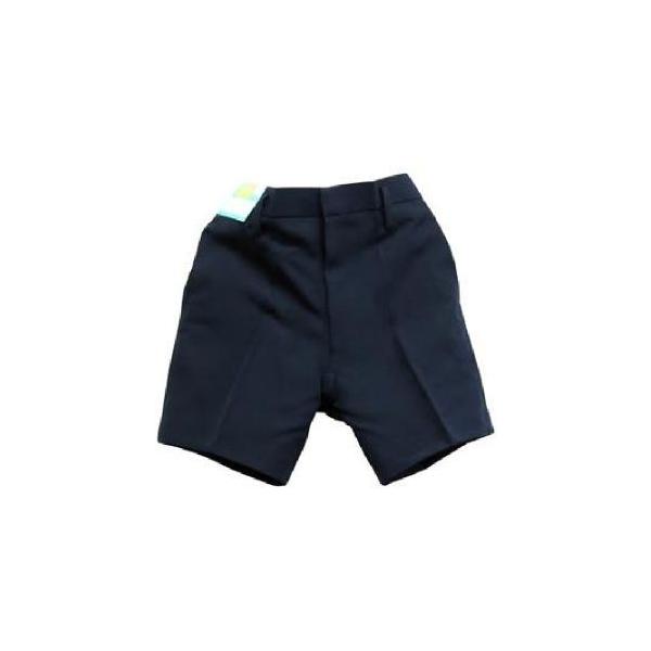 小学生制服半ズボンB体［冬用・5分丈・ひざ下丈］は、一般的な制服半ズボン（3分丈・ひざ上丈）より丈が少し長めに設定されています。B体でウエスト・ヒップ・太腿まわりが大きめサイズとなっていますが、ノータックなのでウエスト部分がスッキリして見え...