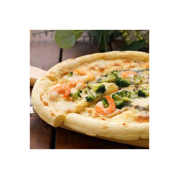 糸引きのよい、イタリア産モッツァレラチーズと、ジェノベーゼソースのさわやかな香り、ごろごろとしたブロッコリー・海老の具材感をお楽しみ下さい。