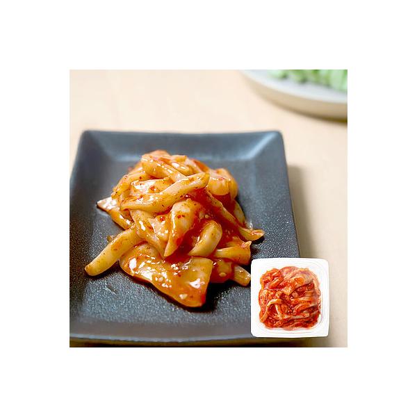 甲いかを魚醤の旨味とコクが特徴のタレに和えピリ辛味に仕上げました。お酒のおつまみにぴったりです。