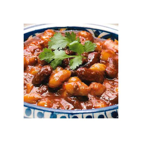 レッドキドニー、ホワイトビーンズ、ガルバンゾを使用して、ごろごろとした具材感のあるチリコンカンに仕上げました。牛肉とトマトの旨味でほんのりスパイシーな味わいが特長です。