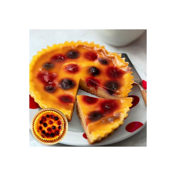 サクサクの塩バニラクッキータルトにバニラとラム酒が香るカスタードクリームを流し込み焼き上げました。