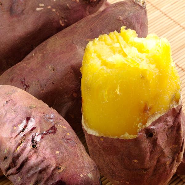 ●商品情報：その名の通り絹のようにキメ細やかな舌触りと、糖度の高さで人気の高い「シルクスイート」。鮮度良い土付きでお届け!!●産地：宮崎産●規格・サイズ：無選別 ※サイズ混合●入数の目安：-●配送形態：段ボール箱●配送温度：常温便●備考：※...