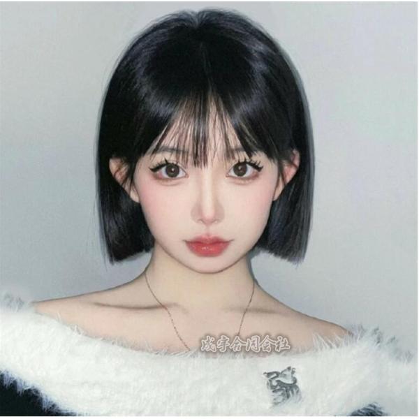 ウィッグ レディース フルウィッグ ショート ストレート ぱっつん前髪 前髪あり 可愛い 大人用 コスプレ  原宿風 仮装 超自然 かつら 文化祭 イベント