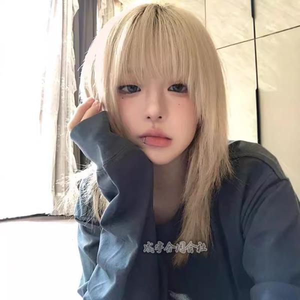 ウィッグ レディース フルウィッグ ミディアム ぱっつん前髪 前髪あり 可愛い 大人用 コスプレ ロリータ ゴスロリ コスチューム 原宿風 仮装 超自然 かつら