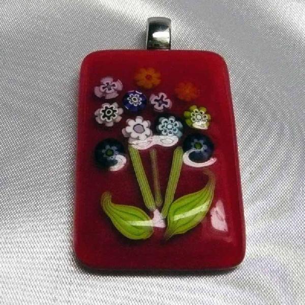 ペンダントトップ ベネチアングラス イタリア製 ミルフィオリ 赤E