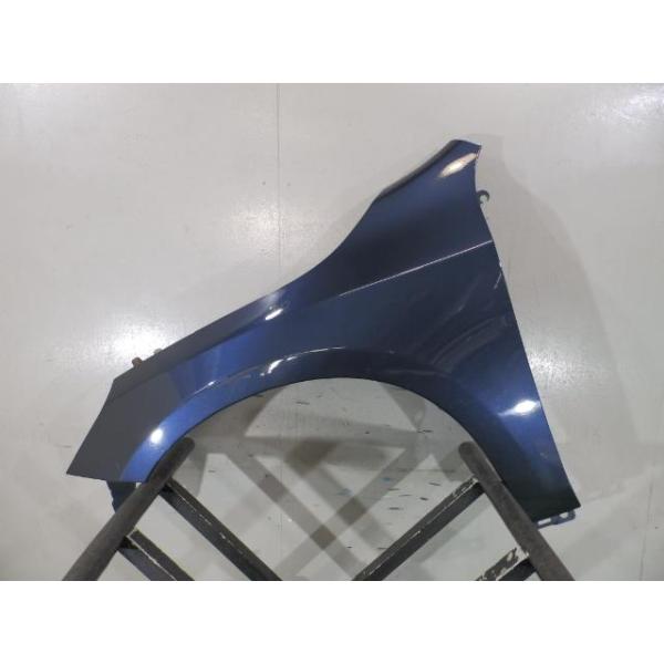 VOLVO ボルボ　V60 FB4164T 左側　フェンダー ボルボ V60 DBA-FB4164T 左フロントフェンダー B4164T 31352071 232313