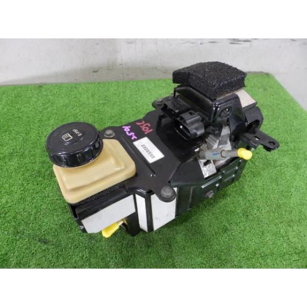 日産　E52(エルグランド)パワステポンプ　A 滋賀オートライフハノ エルグランド(E52)のパワステポンプの