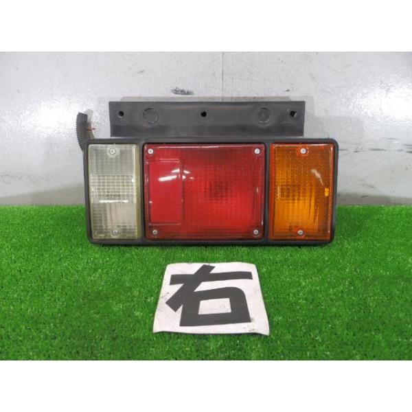 岡本様　テール　右 エルフ TRG-NMR85AN 右テールランプ 4JJ1 845 NKR59 242793 : 株式会社