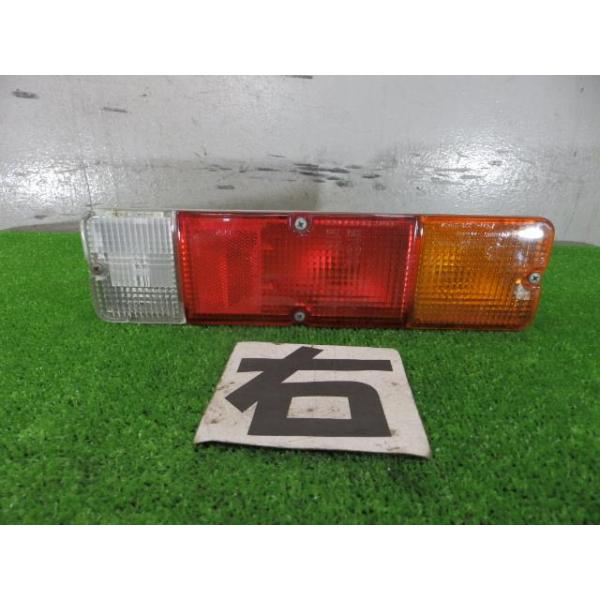 ジムニー E-JA22W 右テールランプ K6Aターボ 1VN 220-32143 35603