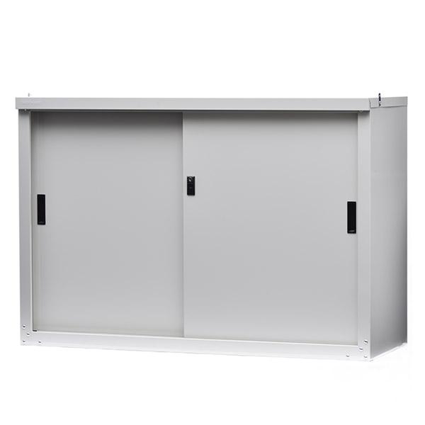 軒下や小スペースを有効に利用できる小型収納庫。ドライバー1本で組立簡単！サビに強い粉体塗装、丈夫で長持ちスチール製！品質安心な日本製。鍵付き。商品サイズ(約)：幅121×奥行47×高さ83cm有効内寸(約)：幅120.5×奥行37×高さ78...