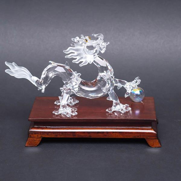 SWAROVSKI スワロフスキ クリスタル ドラゴン（台座付き） : SELECTORS