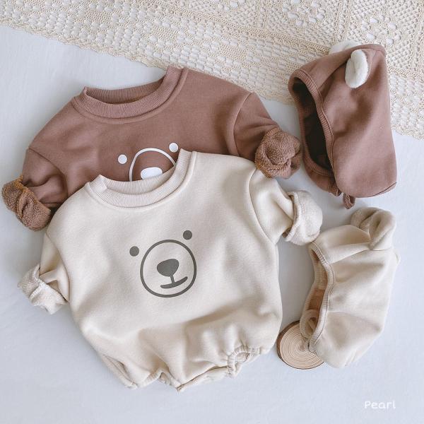 裏起毛のあったかロンパース共布のお帽子も付いた2点セット可愛いくまちゃんになりきれるのはベビーならではです可愛さと防寒を兼ね備えたお洋服で外出も楽しくなりますね【デザイン】長袖ロンパース・耳付き帽子付き【カラー】ブラウン・ベージュ【サイズ】...