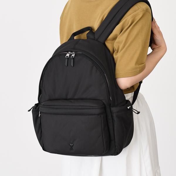AMI PARIS アミパリス DE COEUR ナイロン リュック 黒 AMI Paris Ami De Coeur バックパック | ブラック | FARFETCH JP