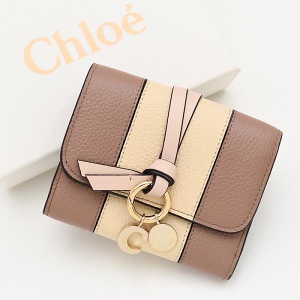 クロエ 三つ折り財布 アルファベット レザー Cチャーム ピンクベージュ系 Chloe（クロエ） 財布 ウォレット アルファベット スモール3つ折り財布