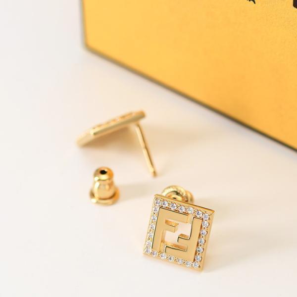 FENDI（フェンディ） アクセサリー フォーエバー ピアス 8AK916 ATEP