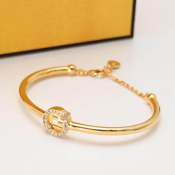 FENDI（フェンディ） アクセサリー エバーラウンド ブレスレット