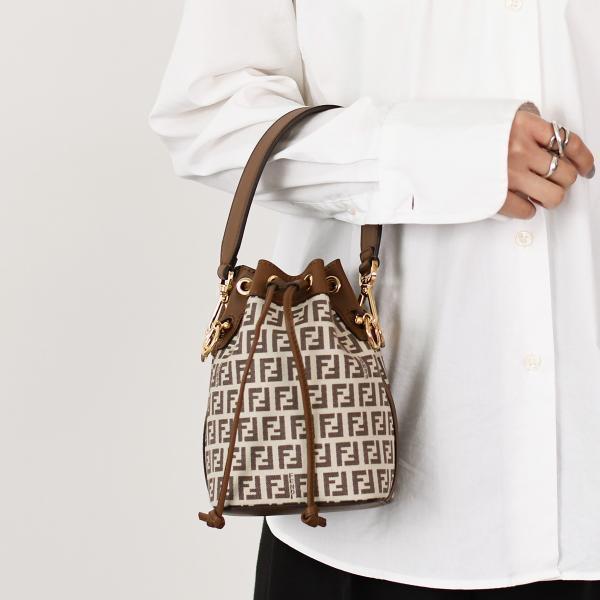 FENDI フェンディ バッグ ハンドバッグ ショルダーバッグ モン