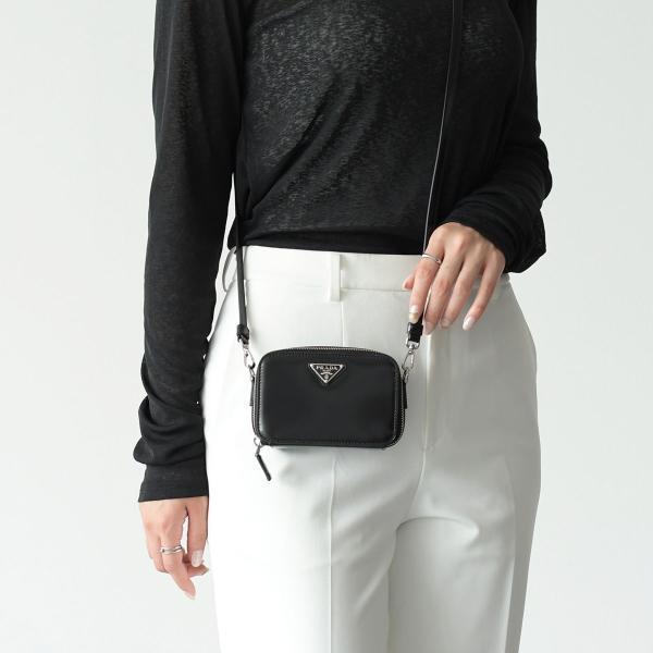 PRADA プラダ ショルダーバッグ フラップ ロゴ　ブラック カメラバッグ PRADA（プラダ） バッグ ブラッシュレザー バッグ 2TT180 ZO6