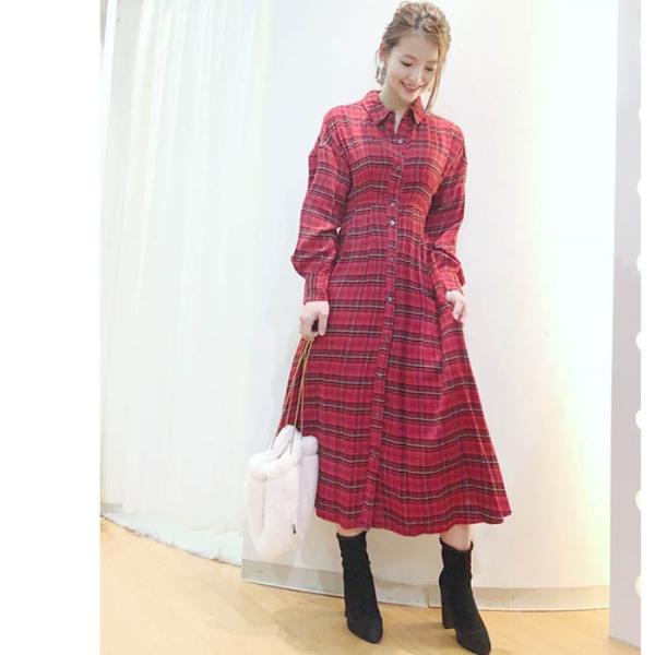 上スナイデル 刺繍 ワンピース 人気のファッショントレンド