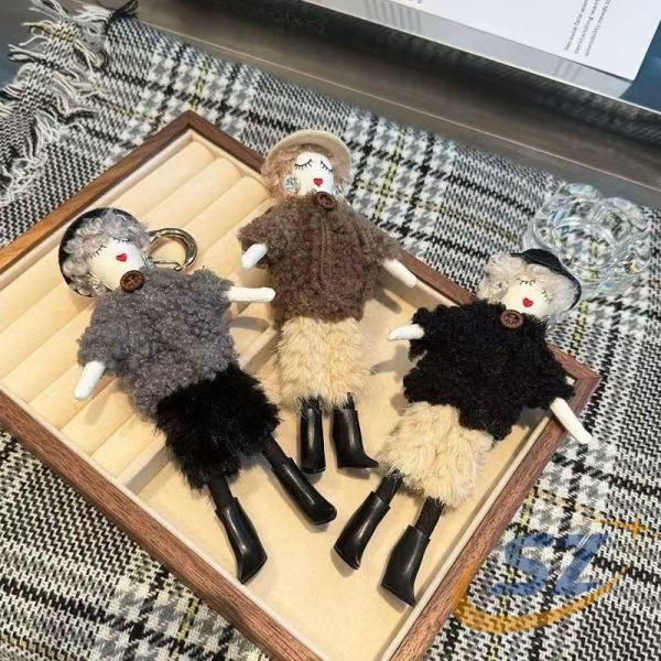 バッグチャーム キーホルダー レディース かわいい おしゃれ ドールチャーム 人形 シェンヘン 通勤用 通学用 財布 プレゼント 着回し カジュアル ギフト