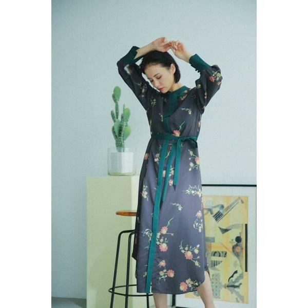 Rose Bud ローズ バッド ビンテージフラワープリントワンピース タカシマヤファッションスクエア 通販 Yahoo ショッピング