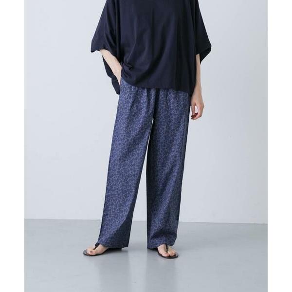 ★新品未使用タグ付き★かぐれ＊小花柄プリントイージーパンツ かぐれ（カグレ）の「小花柄プリントイージーパンツ（その他パンツ