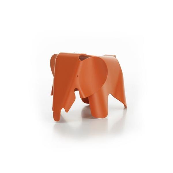 チャールズ＆レイ・イームズによってデザインされた「イームズ エレファント」の小さめサイズ「イームズ エレファント スモール」。お子さまのおもちゃとしてはもちろん、リビングや玄関など、さまざまな場所のインテリアとしても活躍します。 大きな耳と...