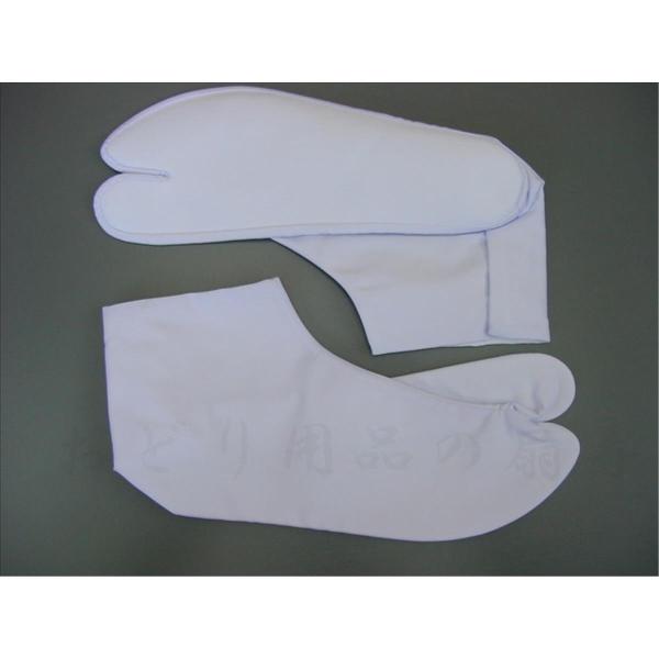 特選足袋　きねや足袋　テトロンブロード。22.0cm。四枚こはぜ。表地　ポリエステル65%、綿35%。裏地　綿100%。底　綿100%。お祭りや踊りのお稽古に最適の品です。(画像は25cmの品ですが、サイズ以外の仕様は同じです。)