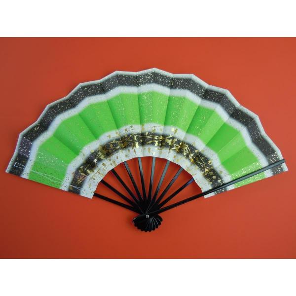 長さ/約29cm。広がり/約50cm。扇骨/黒塗。扇面/両面同じ柄。9寸5分標準的なサイズの舞扇子です。日本製（京都）。扇箱等は付いていません。扇箱がご入り用の際は、舞扇子・その他の扇＞扇台　扇袋　扇箱　各種　からどうぞ